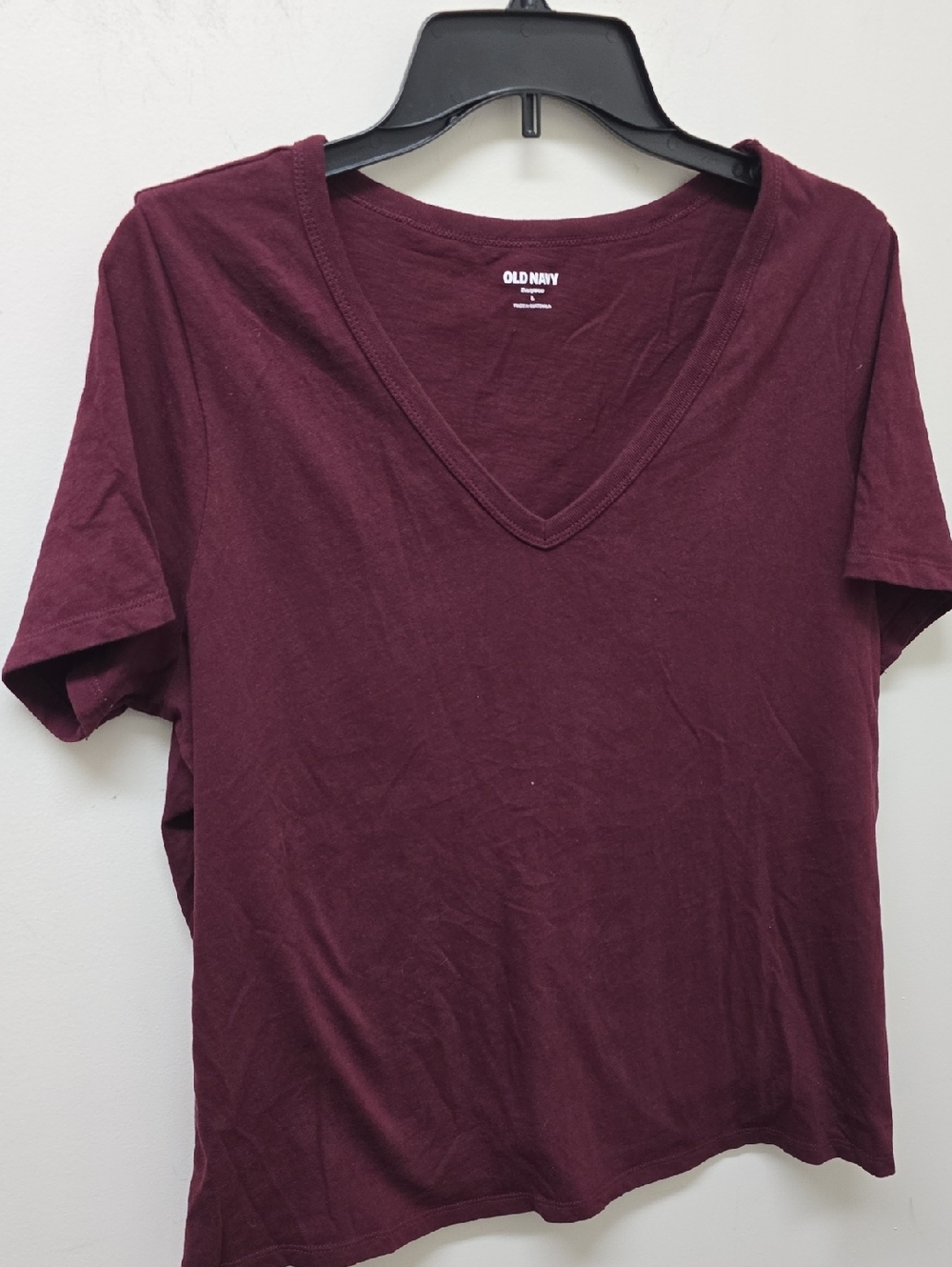 Old Navy Women's V-Neck Tee - Maroon -Size L